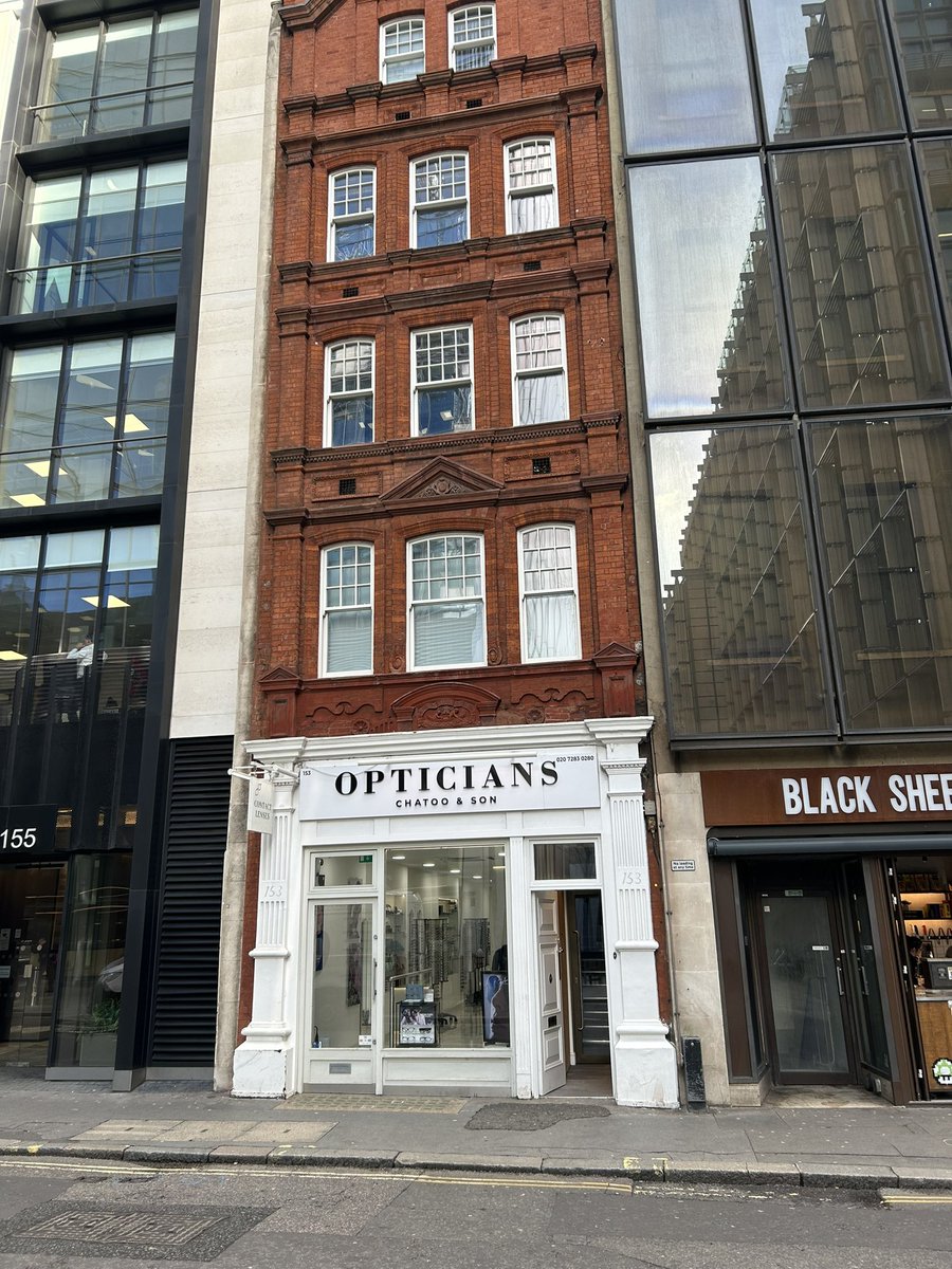 In a market where if you can make it difficult, landlords will,it was a joy to get this over the line with the legend that is <a href="/MarkLTalbot/">Mark Talbot</a> <a href="/AGLLondon/">AGL</a>
