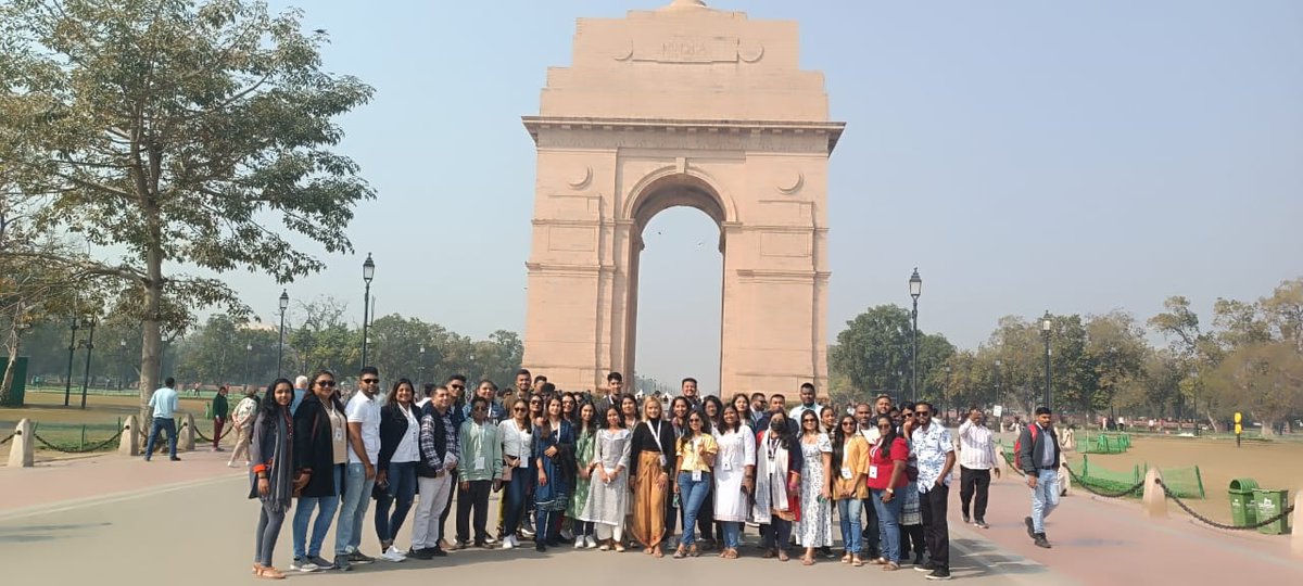 Participants of 74th #KnowIndiaProgramme paid homage to the National War Memorial dedicated to the soldiers of Indian Armed Forces who lost their lives while defending the Independent India & visted India Gate and Kartavya Path as well. #74KIP #indiandiaspora
