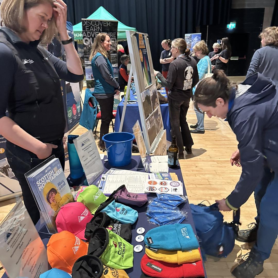 Mountain_Scot's tweet image. What a fantastic start to #FortWilliamMountainFestival24! There's still time to get a ticket for our #ThinkWINTER Discovery Session taking place this afternoon at 3.30pm, as well as tickets for tonight's headline event with Jamie Aarons! Visit: mountainfestival.co.uk/ticket/events/…