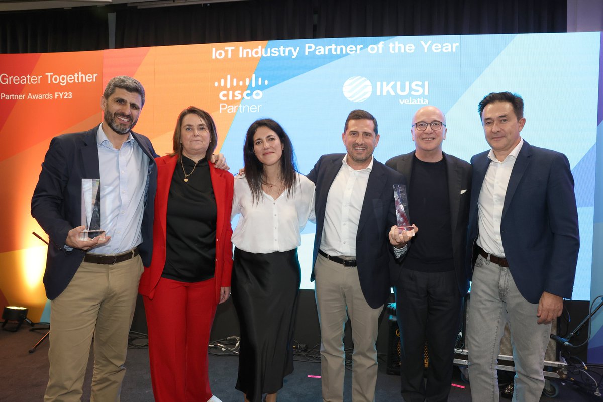 Ayer recogimos en los #Cisco Partner Awards 23 el premio al Mejor Partner del año en la categoría de IoT / Industry, premio otorgado durante el Cisco Partner Summit de Miami. Javier Aguilera y Jose Iglesias recibieron el premio de manos de Agostino Santoni y José Van Dijk.
#ikusi