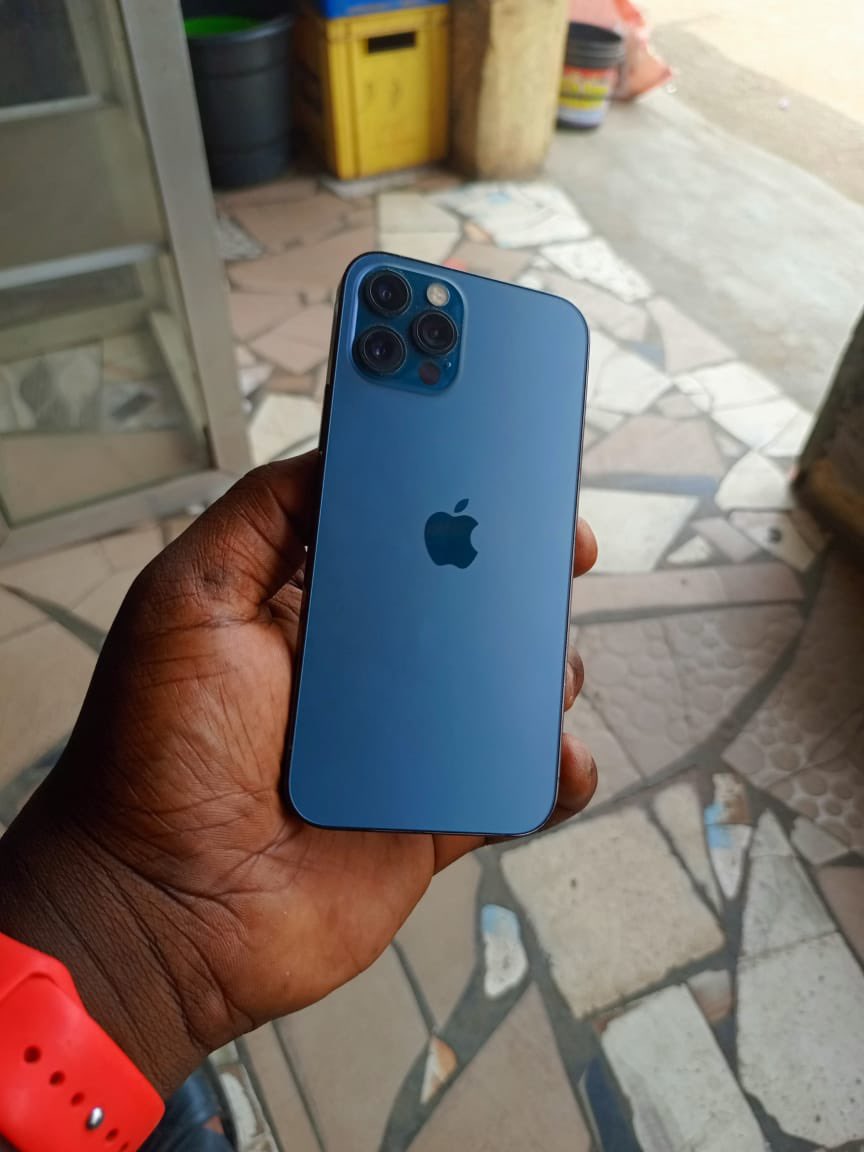 Iphone 12 got stolen last year January, been tracking this phone since july last year, successfully recovered yesterday, now, it was stolen at Ondo state, recovered in Abeokuta, now the new owner purchased this phone at a dealer phone store at abk, with receipts, formal owner…