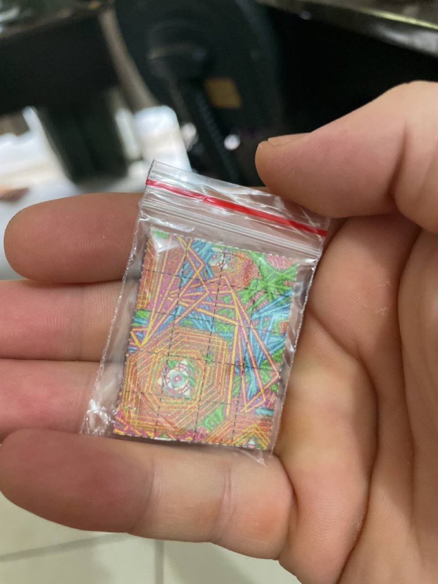 LSD_LabTH's tweet photo. LSD Lab👨🏻‍🔬ทวิตเก่าบินรีวิวแน่นๆสนใจสั่งจิ้ม👉https://t.co/MhWHcjohol👨🏻‍🔬
-LSD 👅
-เห็ด แบบดอกจี,แบบช็อกโกแลต🍄
-DMT Gละ1,900฿🧪
ยินดีให้คำปรึกษามือใหม่อยากลองหาประสบการณ์เรื่อง trip LineID:stonergh 🌏
#dmt #acid #lsd #shrooms #เห็ดเมา #เห็ดเมากรุงเทพ #แคปชั่น #แคปชั่นเด็ด #หาค่าหอ https://t.co/9tml5gYojN