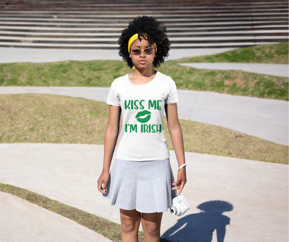 PrintShirts_UK's tweet photo. St Patricks Tee's are flying off our shelfs!🍀 

Don't miss the chance to find the perfect patty's tee!👕

Click the link to see all of our designs.🖱️

https://t.co/NMMYafe9z0

#stpatricksday #stpats #stpattys https://t.co/fDMfz7ou5U