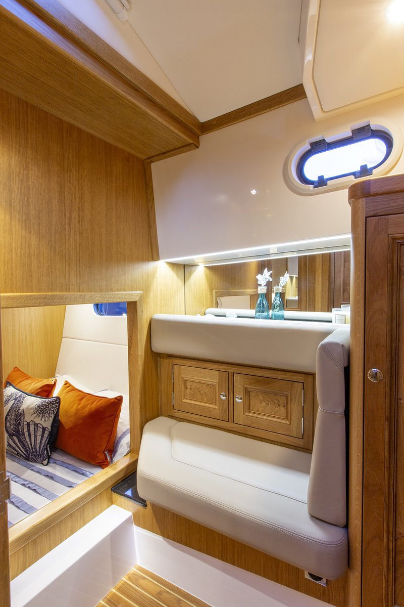 Cockwells's tweet photo. One cabin or two?

It’s up to you aboard your Duchy 35. Whether you require an extra cabin for your children or guests, or would rather utilise the space with a fully-equipped galley, the choice is yours.

#Cockwells #DuchyMotorLaunches #Duchy35 ##Luxury #LuxuryLifestyle https://t.co/XsNg6IMBsS
