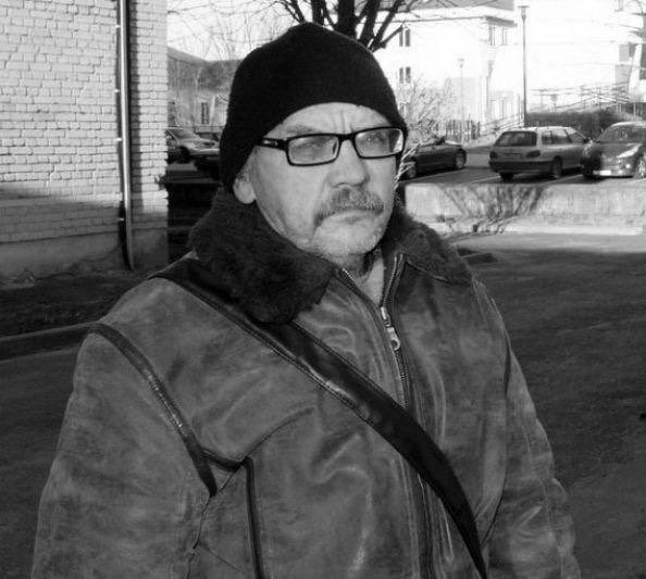 kryscina_by's tweet photo. Навальный умер. А точнее, доведен до гибели. 

В Беларуси в колониях и в собственных домах таким же образом убили уже многих несогласных: Витольд Ашурак, Алесь Пушкин, Вадим Храсько, Николай Климович, Александр Вихор, Геннадий Шутов, Роман Бондаренко, Андрей Зельцер. Смерти были со следами пыток, от хронических болезней в тюрьмах, от жестких избиений и даже от выстрела в упор. 

Молимся каждый день, чтобы все политзаключенные Беларуси, а особенно исчезнувшие на этот момент Тихановский, Колесникова, Бабарико и его сын, Знак и другие вышли на волю живыми. О них нет НИКАКИХ новостей уже ровно год.