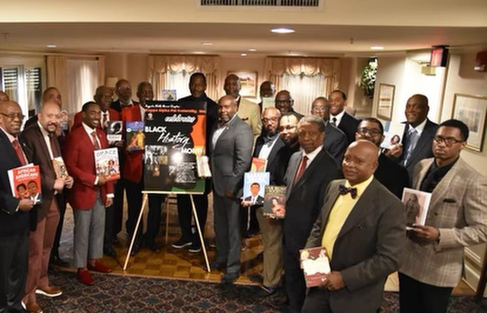 sep_kapsi1911's tweet image. The Augusta (GA) Alumni Chapter recently donated over 50 books to the Wallace Branch Linrary as part of a Black History Month initiative.
🔄 @aanupes
#kapsi1911 #sepkapsi1911 #5thobjective #roomtoread