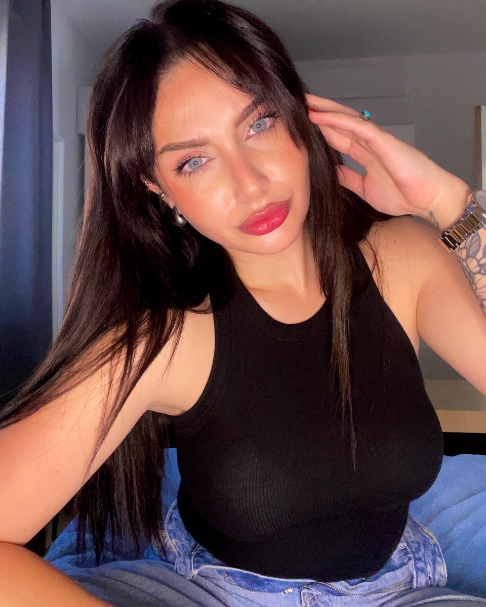 mariajgueg's tweet photo. 🍒 https://t.co/NWUfmZKng2
