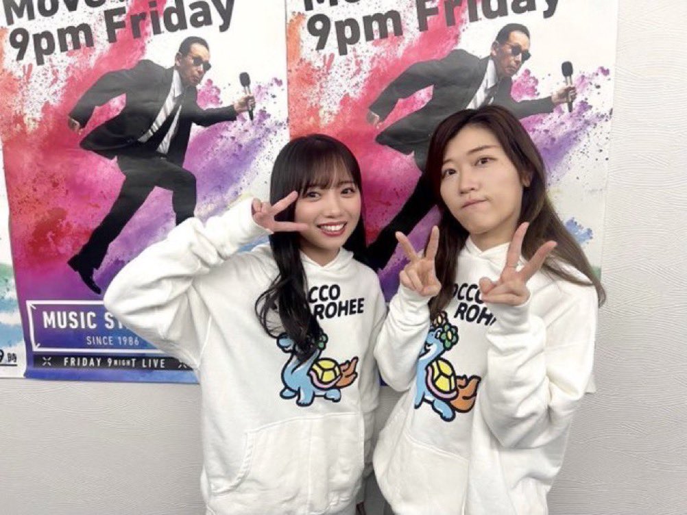 SIsNZzWlVL3cia1's tweet photo. 頭から行かないとこは、ヒコさんのアイデアかしら？？

きょんこもコメント危ないし、一茂さんより危なっかしいw

#キョコロヒー
#Mステ 
#after_you https://t.co/2q1ikYqHmZ