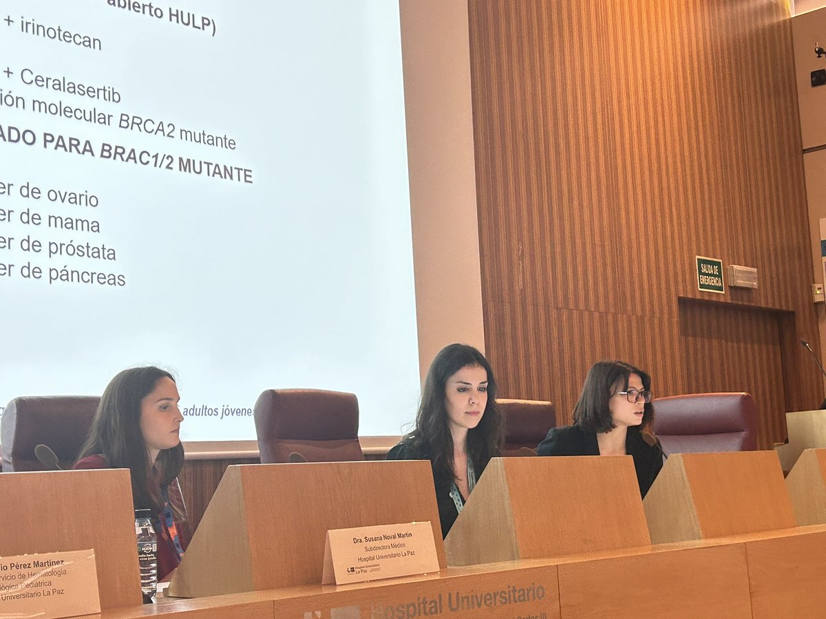antonioper_mar's tweet photo. Importantísimo el papel de los bioinformáticos en nuestras unidades de diagnóstico, clave el desarrollo de #mut4child de genetistas en cáncer pediatrico @adeesclop. E incorporarlo en Pencil @SEHOP2 Seguimos con los tumores del SNC y tumores rabdoides #proyectoManuel @criscancer https://t.co/AIy9GgOjaS