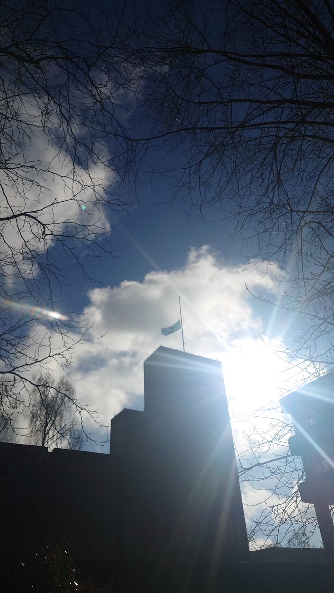 HarryTDyer's tweet photo. The flag at UEA is flying at half mast today to mark the funeral of our brilliant colleague, Geoff Hinchliffe. I can't be at the funeral today as I'm teaching, but I was so touched to see this on campus and wanted to share a little something about Geoff here. https://t.co/ah9EE5Z3wg