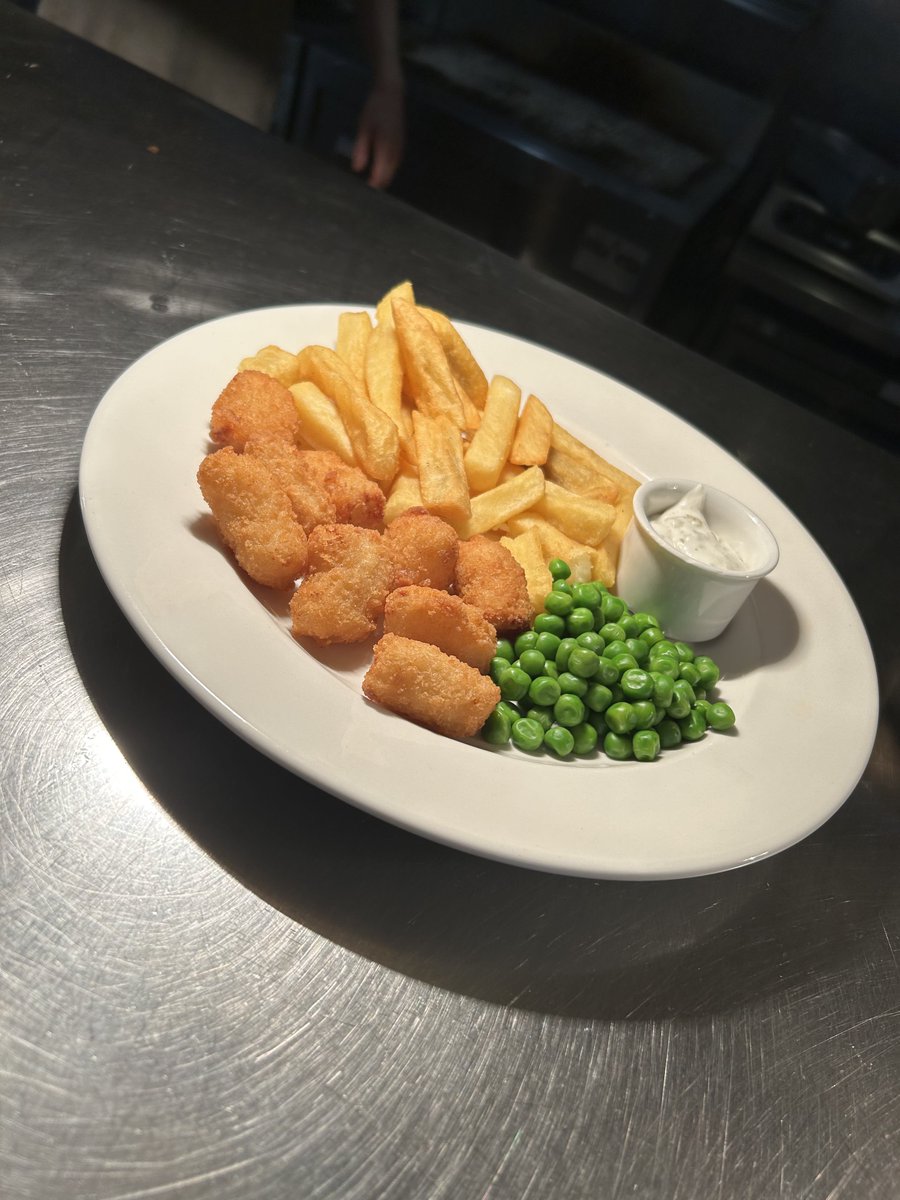 Polite_Vicar's tweet photo. FISH FRIDAYS 🐟

If you like fish dishes then try our … 

• HAND-BATTERED FISH on our 2 classic dishes for £11.99 menu, available all day Monday to Friday!

• WHITBY SCAMPI is also on our 2 classics menu 

The choice is yours 😍

#fishfridays

https://t.co/NxojtlNYGP https://t.co/VeGjQlun5t