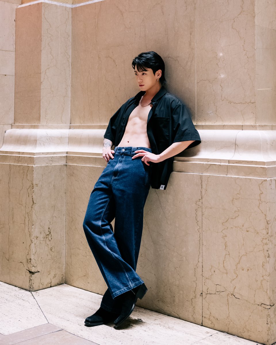 Jeans JUNGKOOK着用モデルブラックデニム