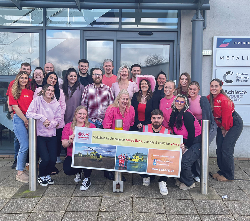 Metalis19's tweet photo. Continuing the Valentine's theme! 💕 Today, we're wearing shades of pink and red and holding an afternoon Valentine's quiz. Best of all, we're raising funds for @YorkshireAirAmb

Join us in showing your support here: https://t.co/9XN3mZi6Md

#charitysupport #airambulance https://t.co/vxJjvdxy9h