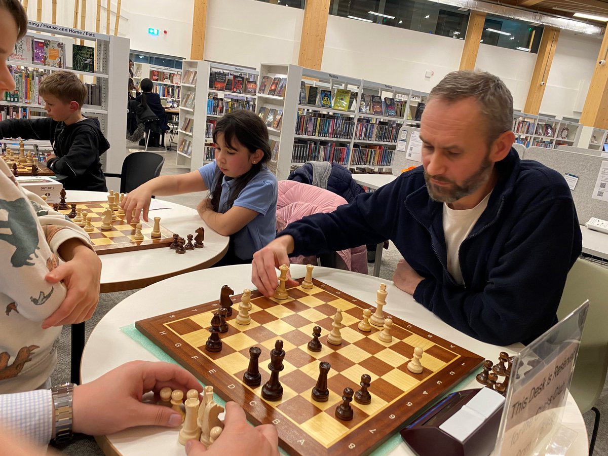 🤝 The Thamesmead Chess Club is a new hub for those interested in playing the ancient game! Sessions take place every Monday at The Nest from 5pm - 7pm. All experience levels welcome.

Find out more 👉 bit.ly/3HTcK6W
<a href="/PeabodyLDN/">PeabodyLDN</a>