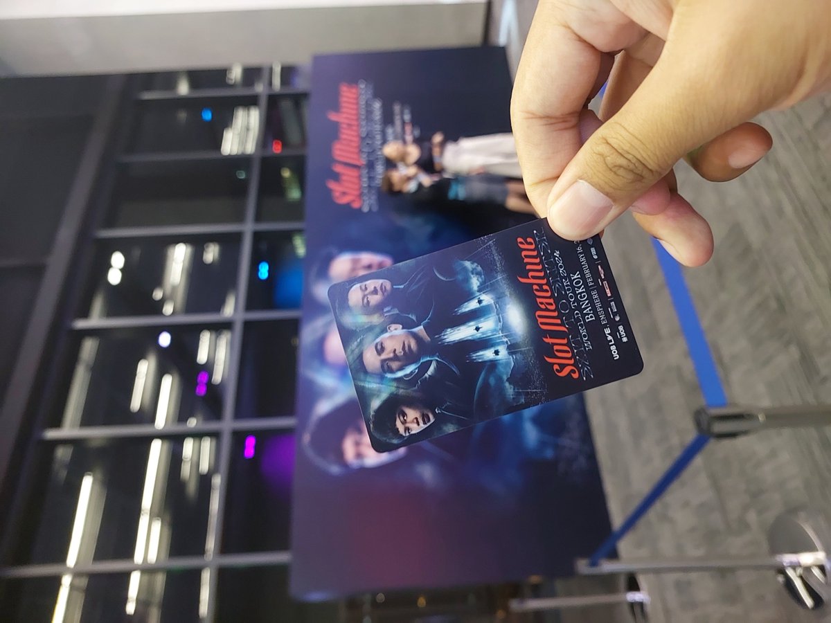 Oreomannn's tweet photo. #EXITtoENTERBKK 
#คอนSlotMachineซักครั้งในชีวิต
#SlotMachineRock
#EXITtoENTERBKK
#EXITtoENTERTOUR2024
#TeroMusic #livenationtero https://t.co/CT70uCimdg