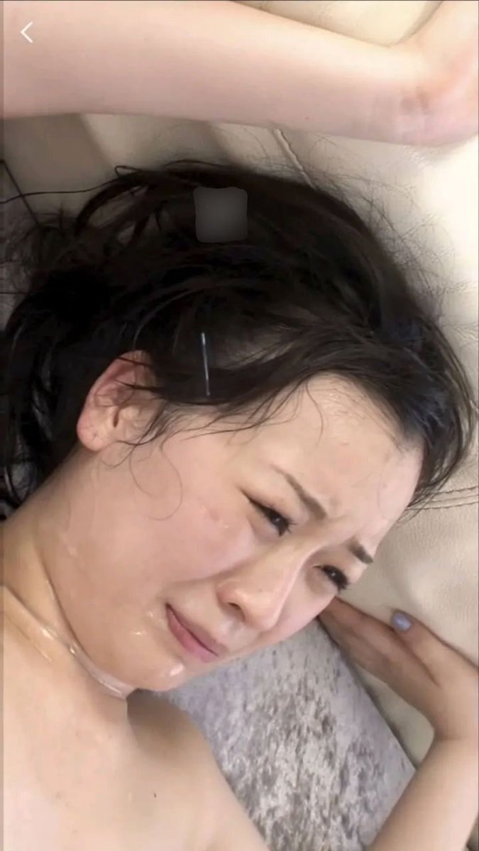 PP7730's tweet photo. 求一下这个是谁 好有味道的人妻 https://t.co/noDaDOm5wU