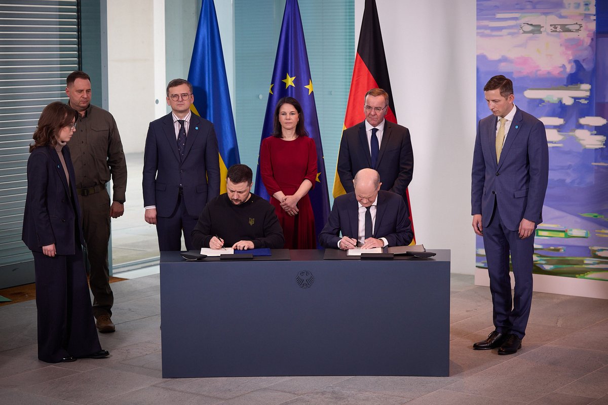 ZelenskyyUa tweet picture