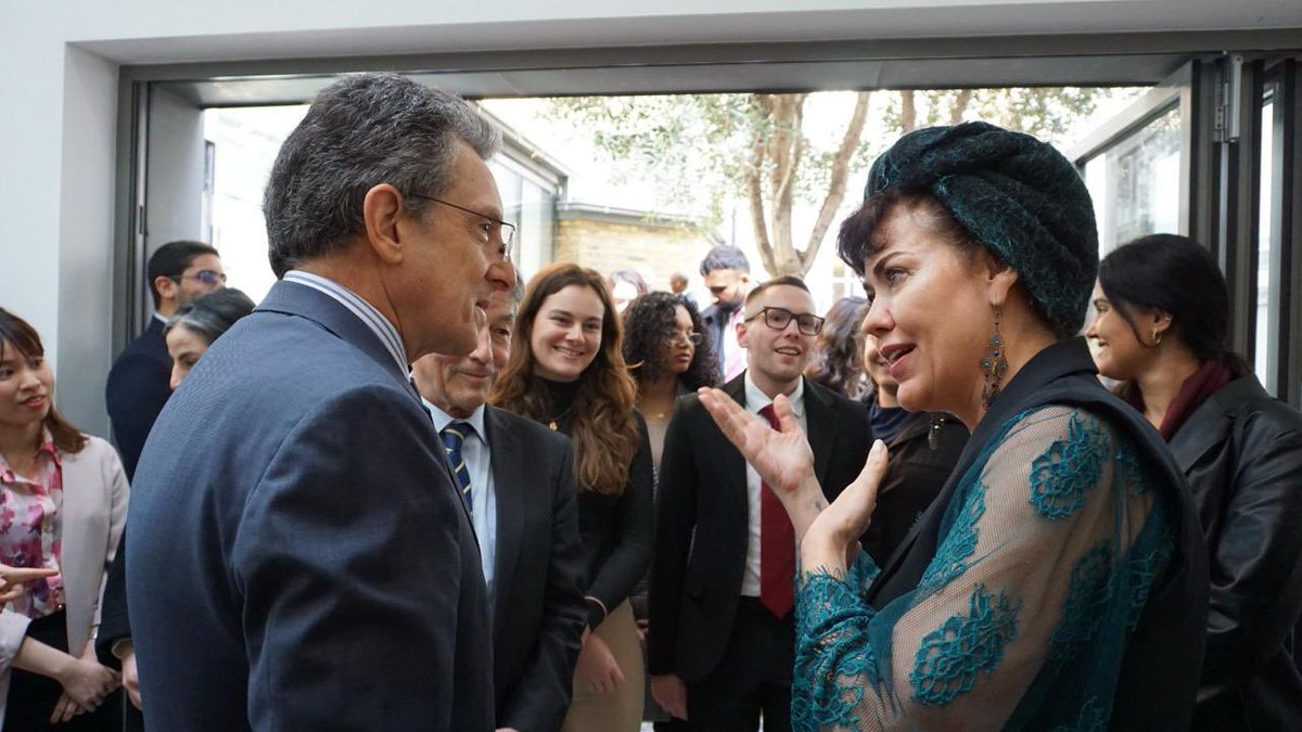 Embassy of Peru in the UK (@peruinuk) on Twitter photo 🇵🇪✨ An honour to welcome the <a href="/DiplomacyOxford/">Oxford University Diplomatic Studies Programme</a> at the Embassy of Peru in the UK! Ambassador <a href="/jcgamarras/">Juan Carlos Gamarra</a> had the pleasure of hosting this diverse group for an enriching discussion on diplomacy. 🌐🤝 The exchange of ideas was truly insightful. #PeruUKDiplomacy #ODSPVisit 🇵🇪✨ An honour to welcome the <a href="/DiplomacyOxford/">Oxford University Diplomatic Studies Programme</a> at the Embassy of Peru in the UK! Ambassador <a href="/jcgamarras/">Juan Carlos Gamarra</a> had the pleasure of hosting this diverse group for an enriching discussion on diplomacy. 🌐🤝 The exchange of ideas was truly insightful. #PeruUKDiplomacy #ODSPVisit