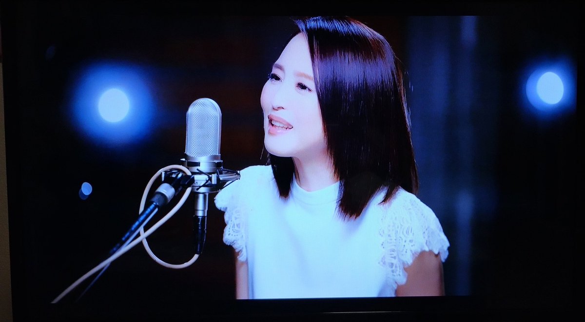 Pineapp59259752's tweet photo. う〜ん！　いっぱい詰め込まれてるな♪��2〜3回聴いたくらいじゃ聴き取れない。 https://t.co/SxaYPX5Ygs