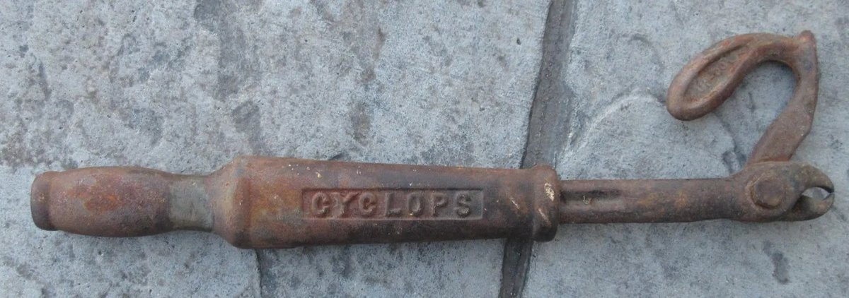 Vintage Cyclops Nail Puller Union Hardware USA for parts or repair ebay.com/itm/2962224722……… #eBay via
@eBay
#architecture #carpenter #carpentry #construction #contractor #craftsman #DIY #Hardware #homerepair #renovation #toolbox #tools #vintagetools #Wood #woodcraft #woodwork