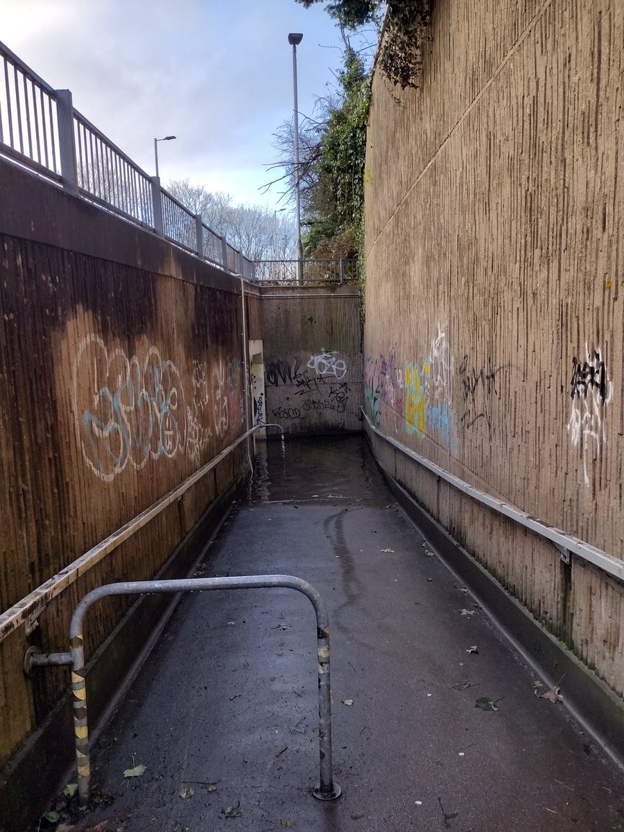 Cycling and Pedestrian subways flooded and impassable again on the A377 at Alphington Cross and at Exe Bridge. Reported to <a href="/DevonCC/">Devon County Council</a> . Please can we have these cleared/pumped out before schools go back on Monday? #Exeter #ActiveTravel