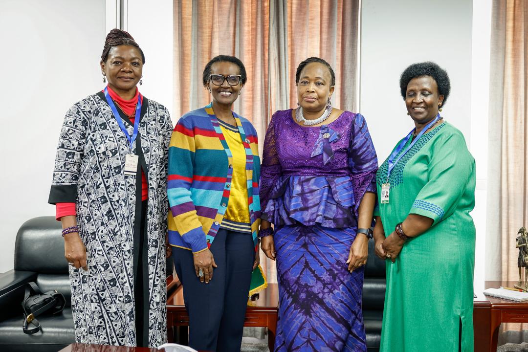 Pleased to meet w/H.E. @AmbSamate of @AU_HHS ahead of 37th #AUSummit, on our ongoing collaboration to #endAIDS in Africa: more to do together to address inequalities facing girls & young women, on sustainability, on ensuring equitable access to technologies thru local production.