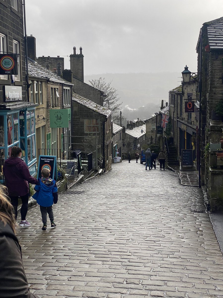 merrieenglander's tweet photo. #wutheringheights #charlottebronte #emilybronte #bronte #janeeyre #haworth #annebronte #books #emilybronte #yorkshire #literature #booklover #yorkshire #brontecountry #charlottebronte #bookstagrammer #englishliterature #annebronte #reading #bronteparsonage #agnesgrey #book https://t.co/DIIIVevnsc