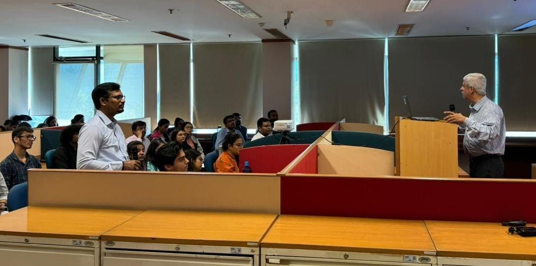 RSM_India's tweet photo. ๐ค #RSMIndia workshop in collaboration with #HSBC Bank
๐Grateful to Mr. Suhas Bendre, Senior VP, HSBC Bank Ltd., for his valuable time at our Mumbai office yesterday, and for an incredibly insightful workshop on โForeign Exchange Regulations - Recent Updates".
#FEMA #RSMIndia https://t.co/t32InC2Dgd