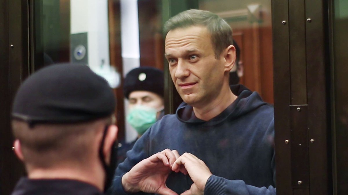 UnionFrArm's tweet photo. L'opposant russe Alexeï Navalny est MORT en prison...
   J'espère que l'ours russe se réveillera et que l’intelligentsia russe fera sortir Poutine et les chiens KGB du Kremlin...
#stopagressionrusse #stopPutin
#stopWar #StopAliev #stopagressionaliev #StandWithArmenia #stopkgb https://t.co/QVdjDBnqDM