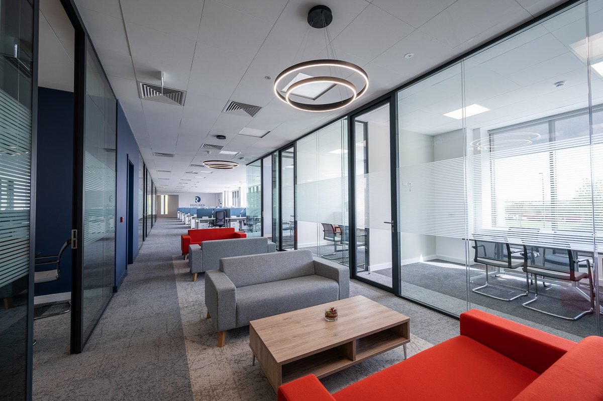 Huntoffice Interiors tweet media