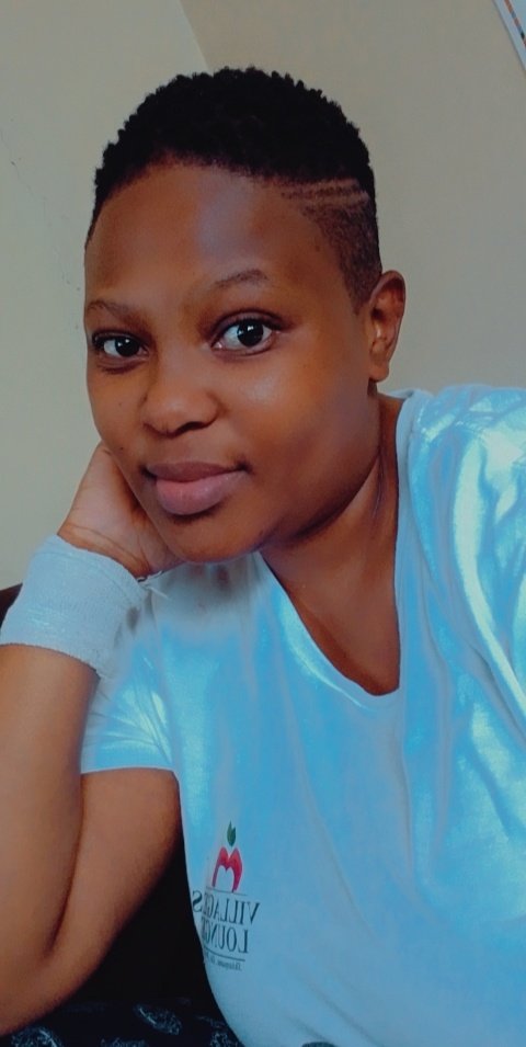 BucieZN's tweet photo. Cheers to more life and happiness🥰🥰 Happy Birthday 🎂🎂🎂 https://t.co/A1DzoeSeWO