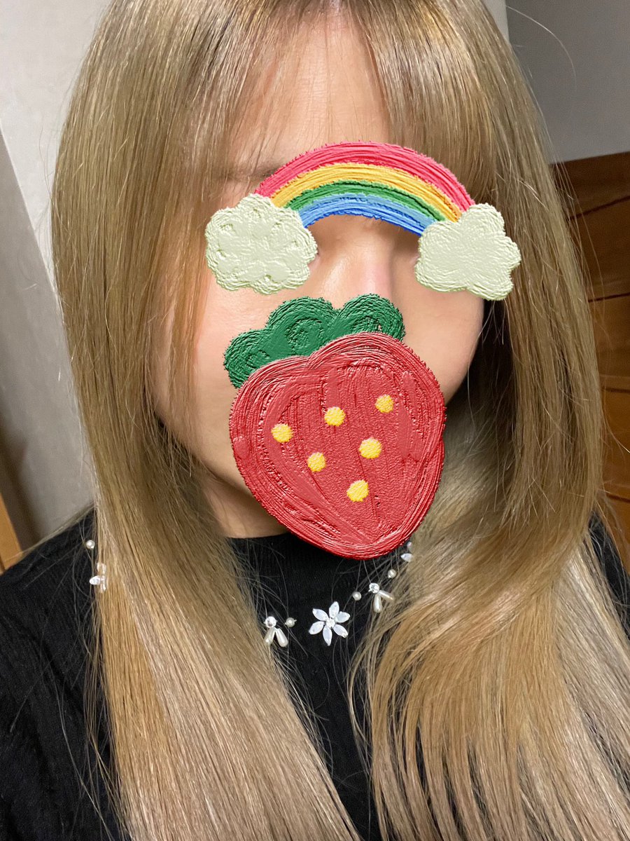otukare_aako's tweet photo. 初めてのブリーチと
100億年ぶりの前髪が好評で嬉しい♡ https://t.co/hpxWiqPRgu