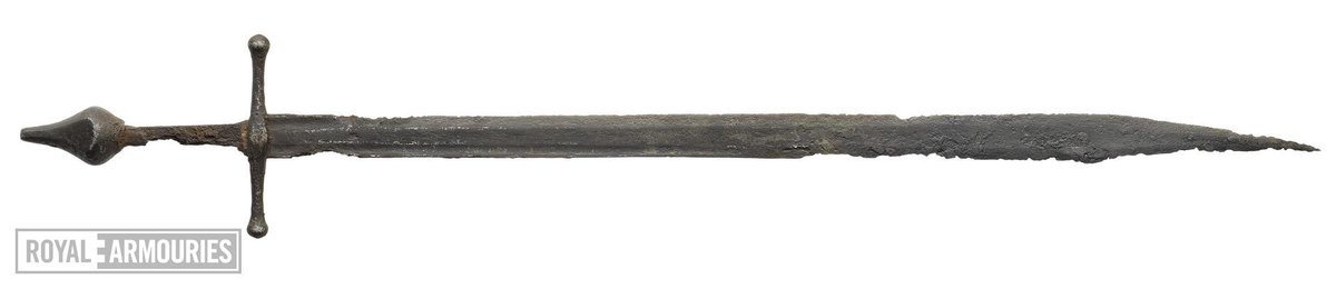 Next comes @KatieLVernon of <a href="/yorkmedieval/">York CMS</a> to detail the armed cleric in Middle English romance, juxtaposing the knightly sword and the falchion. Does our later falchion IX.5409, with its narrow elegant blade and gold decoration, blur those categories?