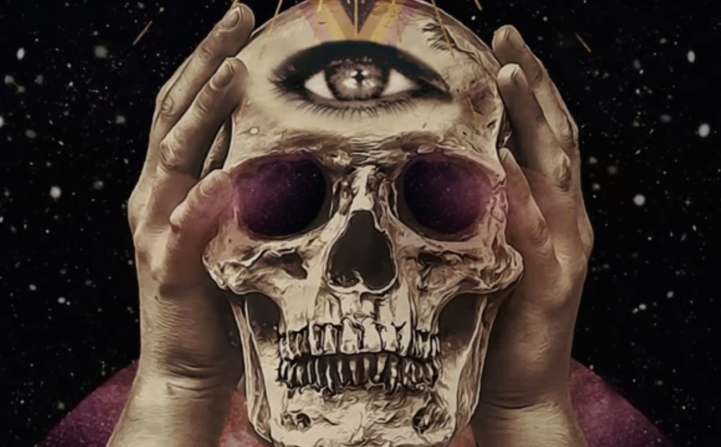i_freq's tweet photo. Hoy los vivos finalmente han perdido el respeto por los muertos https://t.co/iZdUR2fj46