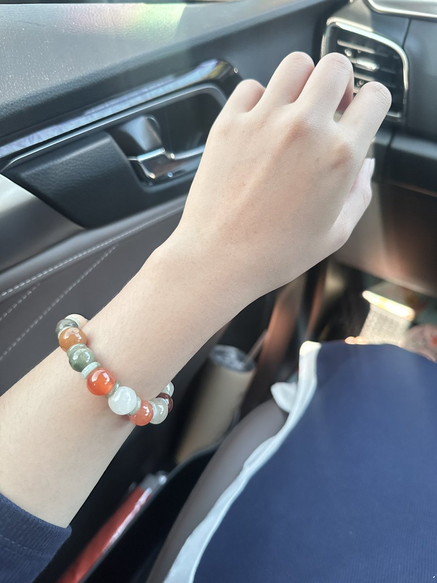 byfairyfern's tweet image. นั่งคิดนานมาก ช่วงก่อนผิวใสสุดๆทำไรมาบ้างวะ,, สรุปเพิ่งนึกออกว่าซื้อ กลูต้ากับคอลลาเจนของ VIDA ใน 7-11 กิน ตอนนี้ผิวหมองสุดใจ 🥹 เลยสั่งออนไลน์มายกกล่องให้จบๆค่า ฟื้นฟูผิวแบบเห็นผลดีมาก หาซื้อง่ายด้วย แนะนำจริงๆเลย