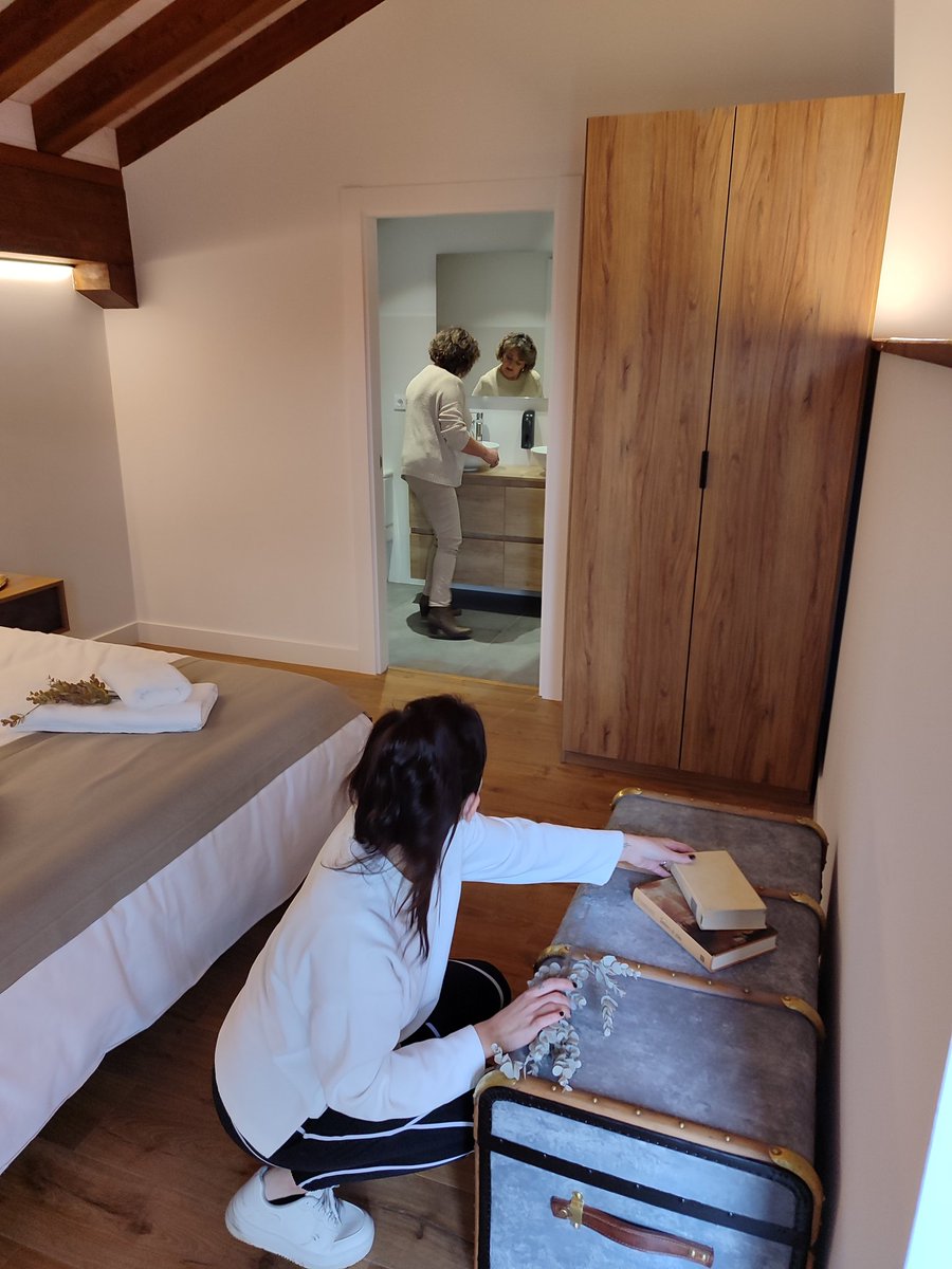 ✅Gaur barneko argazki profesionalak ateratzea tokatu da. 

Milesker <a href="/tapuntu/">TaPuntu</a> ko  eta Cosas de casako langileei. Zuekin dena errazagoa izan da.

Laster web orria martxan.

#kabia #baztan #Arraioz #ilusioa