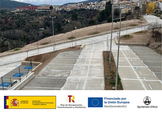 📢 🅿️ Obert l'aparcament a La Riba

🚗🏍️Aquesta és una primera fase amb més de 100 places. Es contempla una segona que augmentaria significativament el nombre de places

📰alcoi.org/ca/portal/noti…

#Alcoi #AlcoiViu