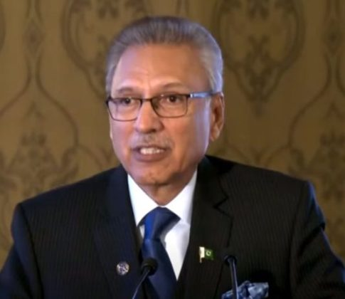apppashto's tweet photo. د صدر مملكت دوه نجي انشورنس كمپنيو ته د پاليسي هولډرز وارثانو ته د 34 لكه 60 زره روپو ډېتھ انشورنس كليمز ادا كولو هدايت 
https://t.co/lhwTMGAuuD https://t.co/vpmwh7AP4o