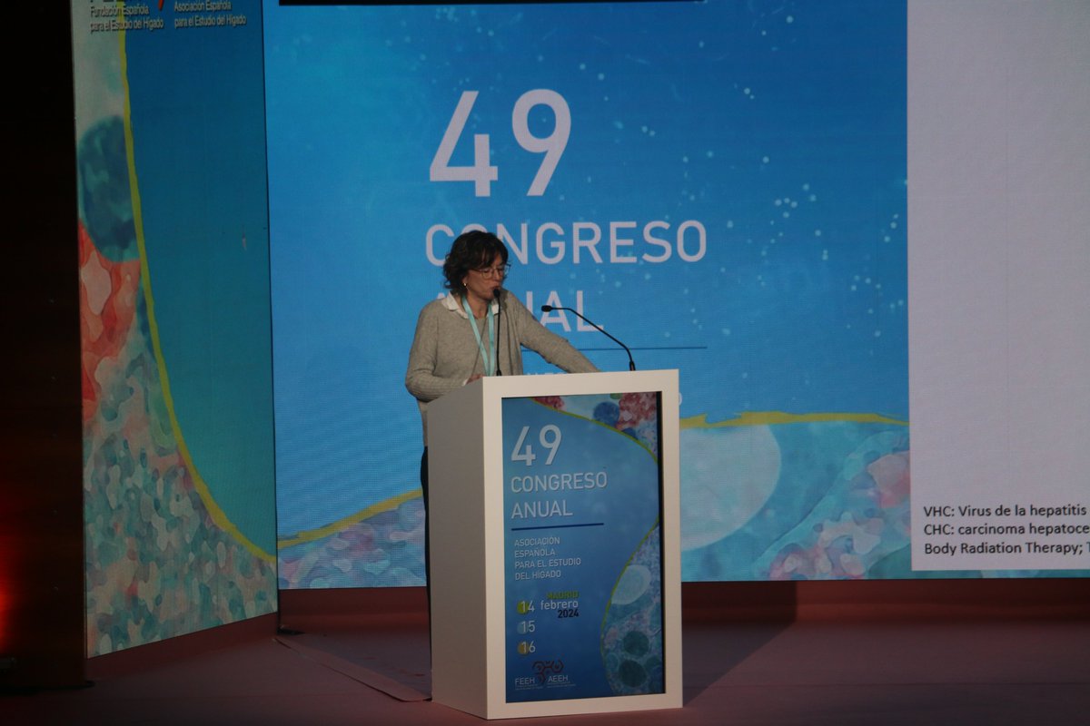 AEEHLiver's tweet photo. #AEEH2024 Margarita Sala expone las características de los pacientes diagnosticados de CHC en 🇪🇸
✅Resultados del III Registro CHC de la AEEH, que sugieren que deben implementarse políticas a nivel nacional para aumentar la detección dirigidas mayoritariamente a la enfermedad relacionada con el alcohol y EHmet. @Maria_Var_Cal 
#livertwitter