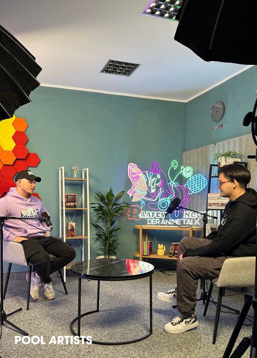 Pool Artists tweet media