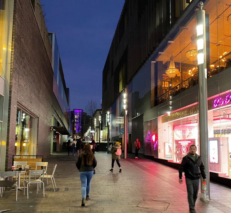 OneElectrical's tweet photo. Here's a throwback to our Liverpool One project!

4,000 luminaires were switched to LED, dramatically reducing the estates carbon footprint and shining just as bright💡@Liverpool_ONE 

#LiverpoolOne #LEDlighting #Greenbusiness https://t.co/1dKEU3F6Iw