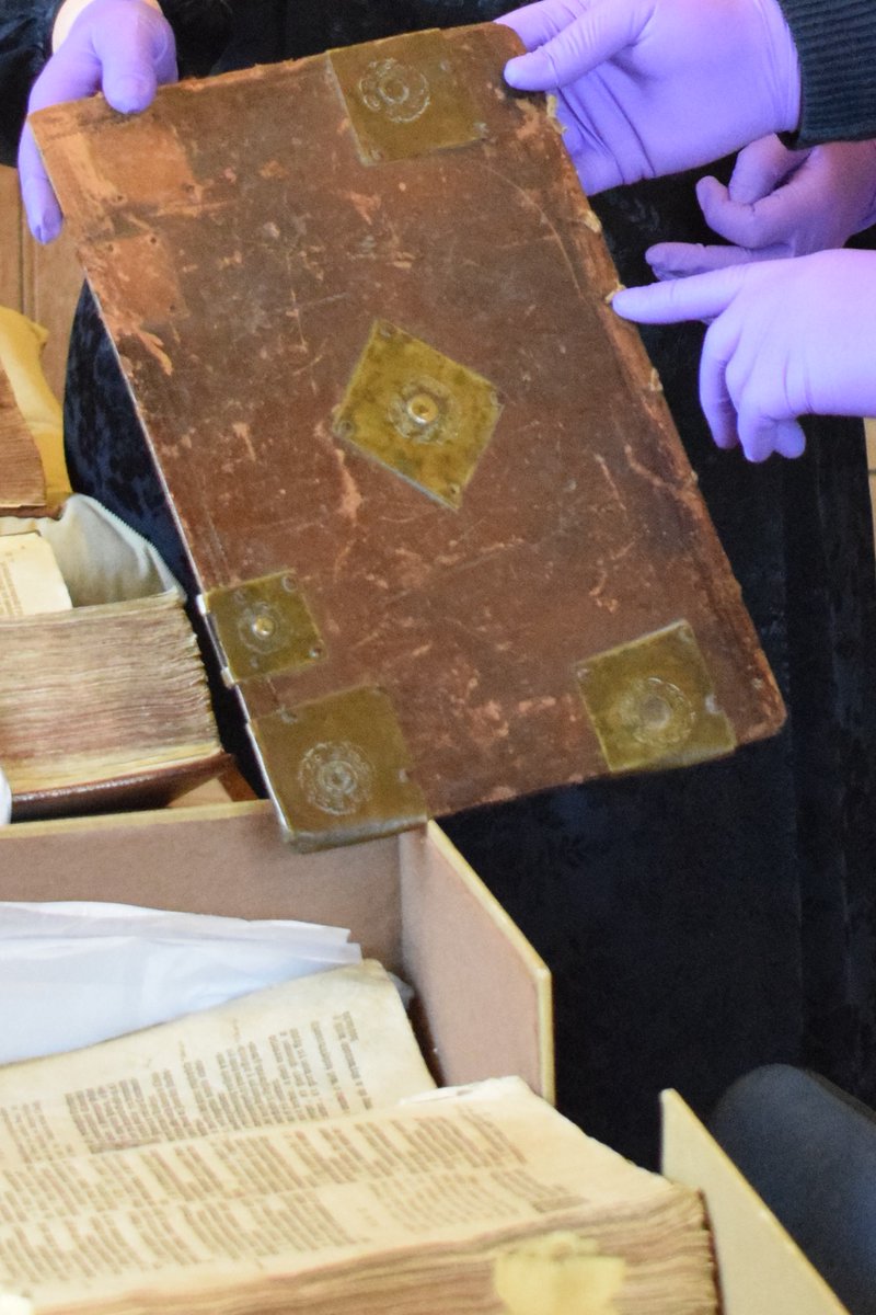 StDavCathLib's tweet photo. ๐Pilgrim Prayers at restored medieval shrine of #DewiSant #StDavids at noon today/Friday
Now on @StDavidsCath YouTube ๐๐บ
https://t.co/TCMavgIIkM
Lunch now in #Refectory ๐ฅฃ๐ฐโ
Cathedral Library open to public 2pm-3.30pm
Books since 16th century ๐๐
4pm Evening Prayer ๐ https://t.co/6QmWFys2Ez