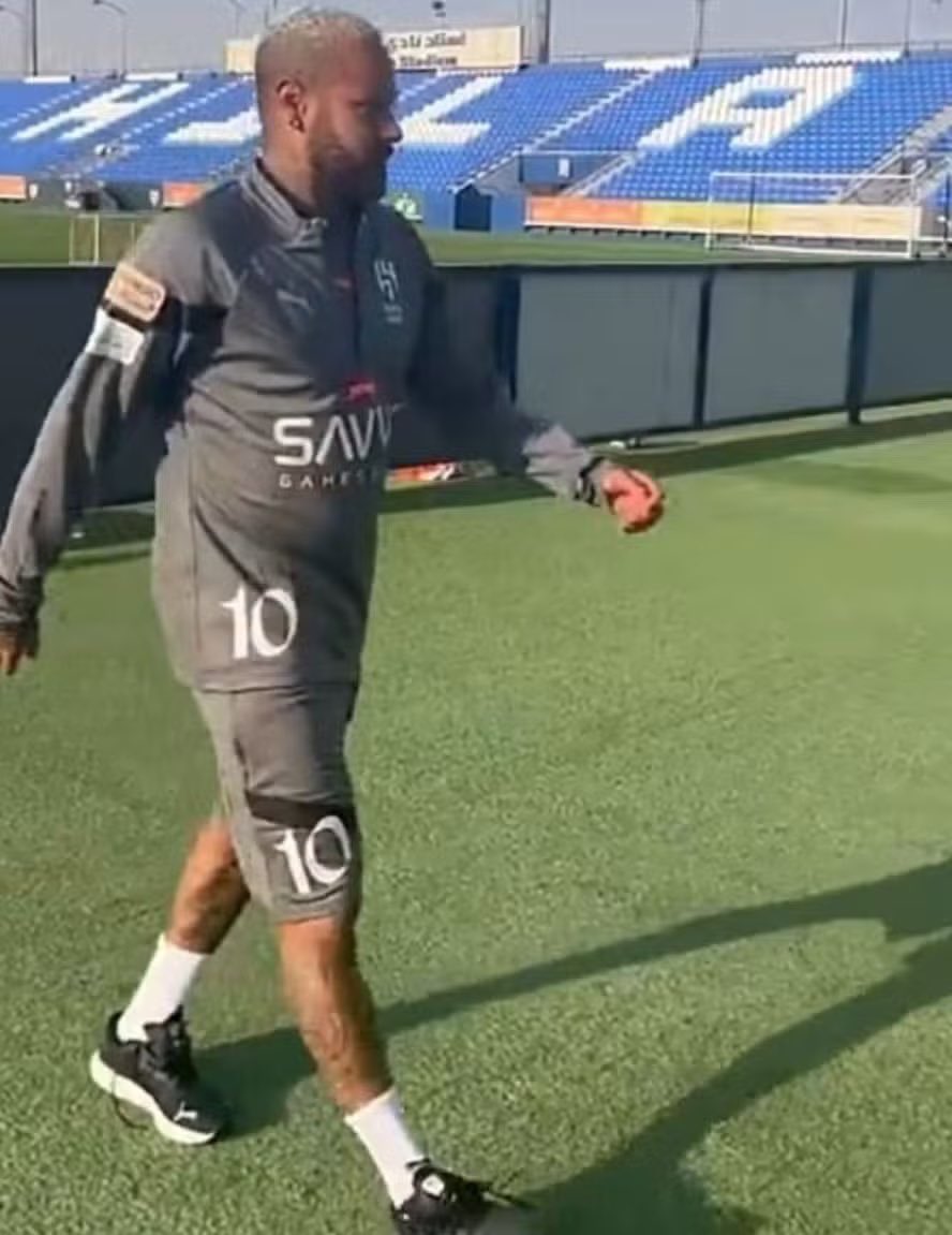 Eu lutando pra atingir a forma de um atleta. 
Agora eu atingi essa meta. Obg Neymar!