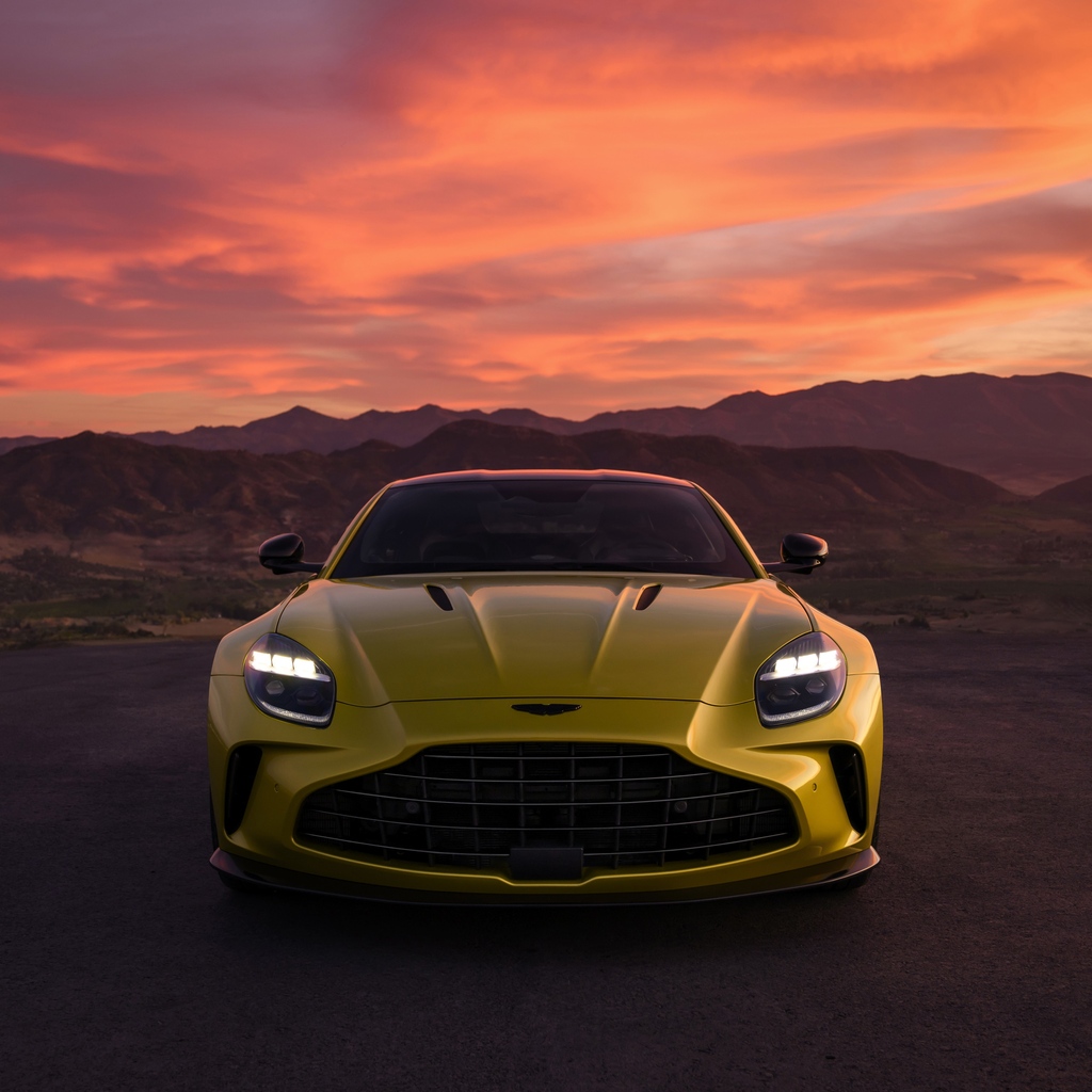leaseloco's tweet photo. New Aston Martin Vantage: the perfect ride for the next 007? 🇬🇧

#leaseloco #cars #leasing #carleasing #astonmartin #vantage #astonmartinvantage https://t.co/NXAs6YkWOF