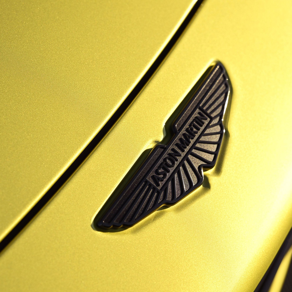 leaseloco's tweet photo. New Aston Martin Vantage: the perfect ride for the next 007? 🇬🇧

#leaseloco #cars #leasing #carleasing #astonmartin #vantage #astonmartinvantage https://t.co/NXAs6YkWOF