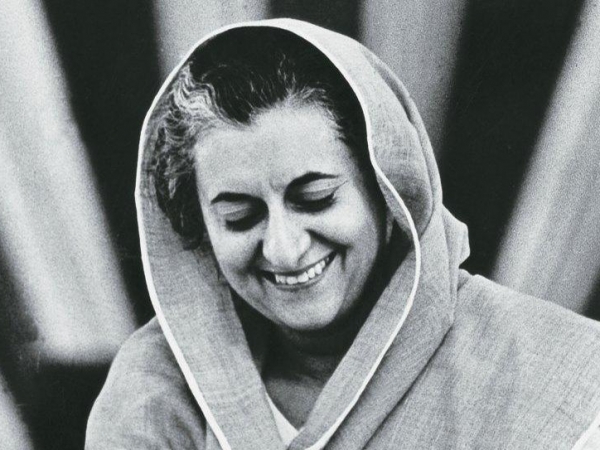 fuedicho's tweet image. "No se le puede dar la mano a quien permanece con el puño cerrado". 
Indira Gandhi
#Fuedicho
#8demarzo