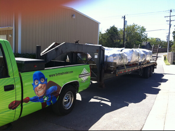 bvtrashvalet's tweet image. 🚛♻️ BV Trash Valet &amp;amp; Recycling: Your hassle-free solution for Trash &amp;amp; Recycling Services! We come to you, collect both trash &amp;amp; recyclables, and no sorting needed! 🌟 #ConvenienceMatters #TrashAndRecycle #EasyLiving bvtrashvalet.com