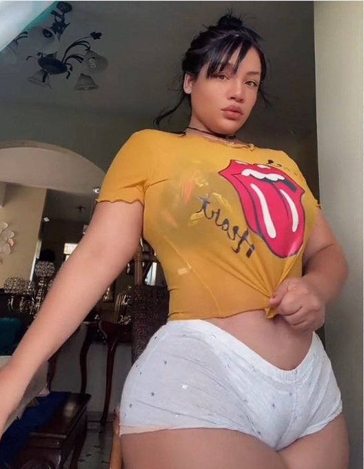 Beb&eacute; te espero en mi only fans por solo 3$⬇️  https://t.co/YCkxuSQlTg https://t.co/qm83o7LoXq