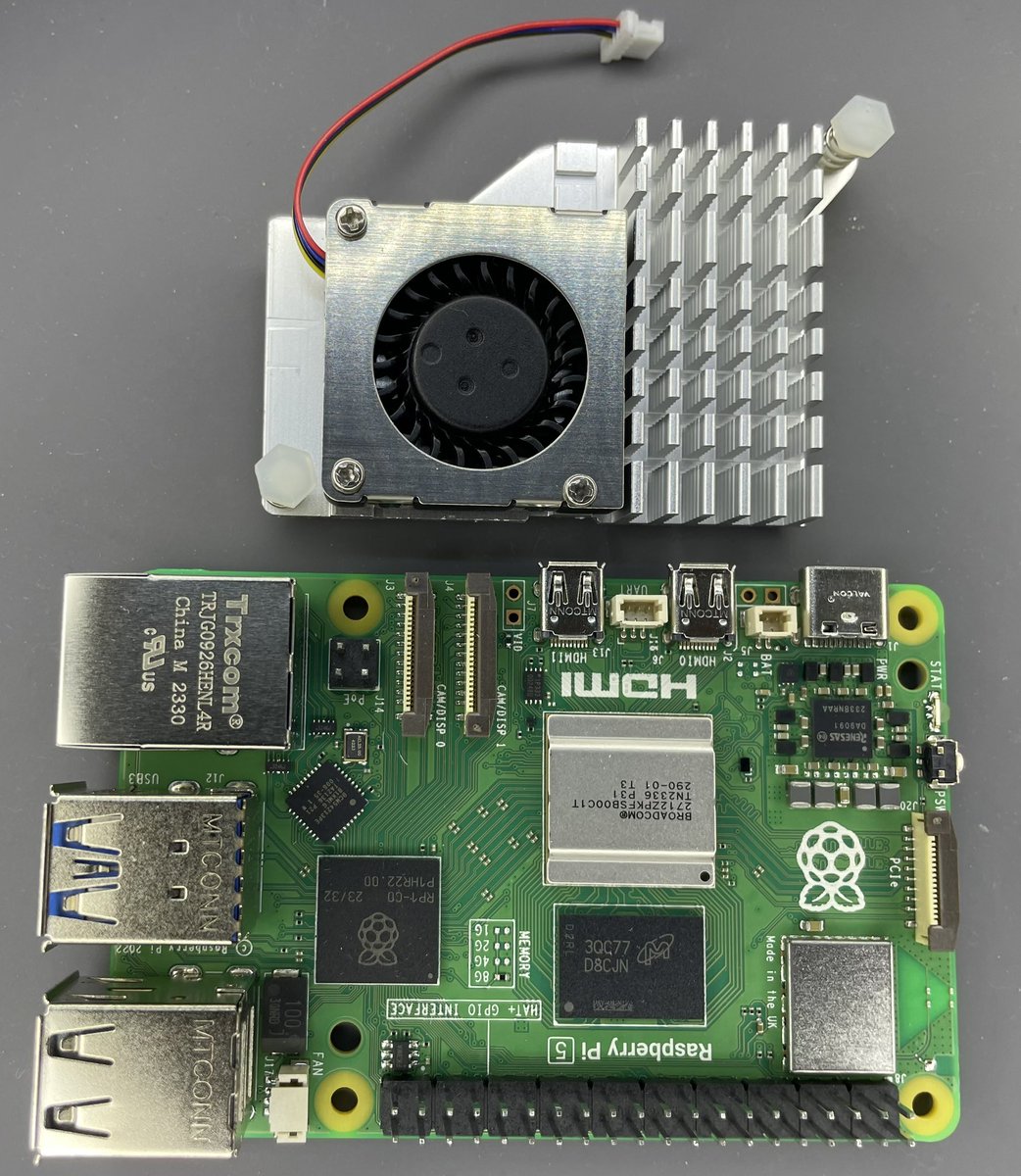 Pokego_From2016's tweet photo. #RaspberryPi5 がやってきた(1)
本体は技適マークちゃんと有り
クーラーは箱無しの互換品ですね
#Switchscience は今日2/16現在本体品切れなので良しとしましょう
細かい点は他の方のYouTubeご覧下さい🤣
今までの3B+とどう違うのか楽しみ〜😊 https://t.co/5twJTvzmd0