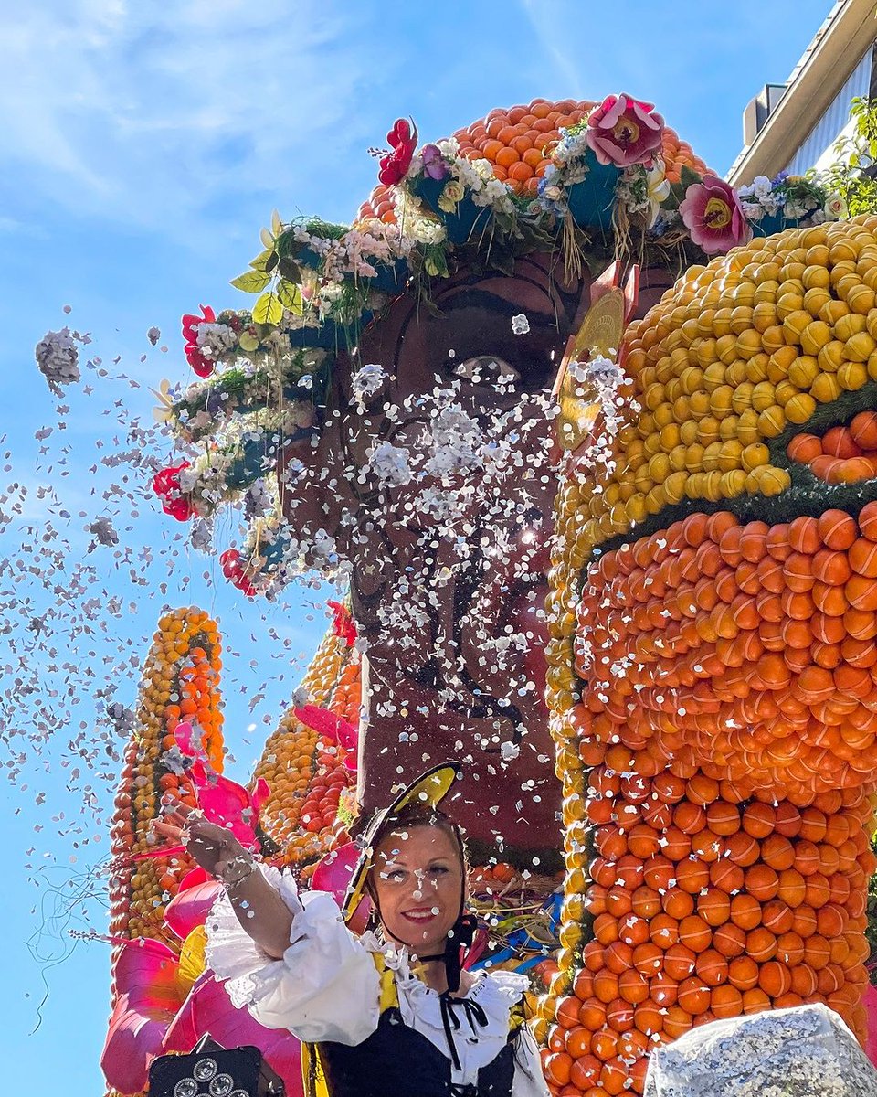 VisitCotedazur's tweet image. 🍋 J-1 avant la @fete_du_citron à @villedementon ! 💛

Préparez-vous pour 15 jours de célébration autour du fruit emblématique de la #CotedAzurFrance ! 🎉

Toutes les informations sur la #FêteDuCitron 👉 ow.ly/I9Yl50QAAhP

📸 @OTC_MRM (IG)
#Département06 @AlpesMaritimes